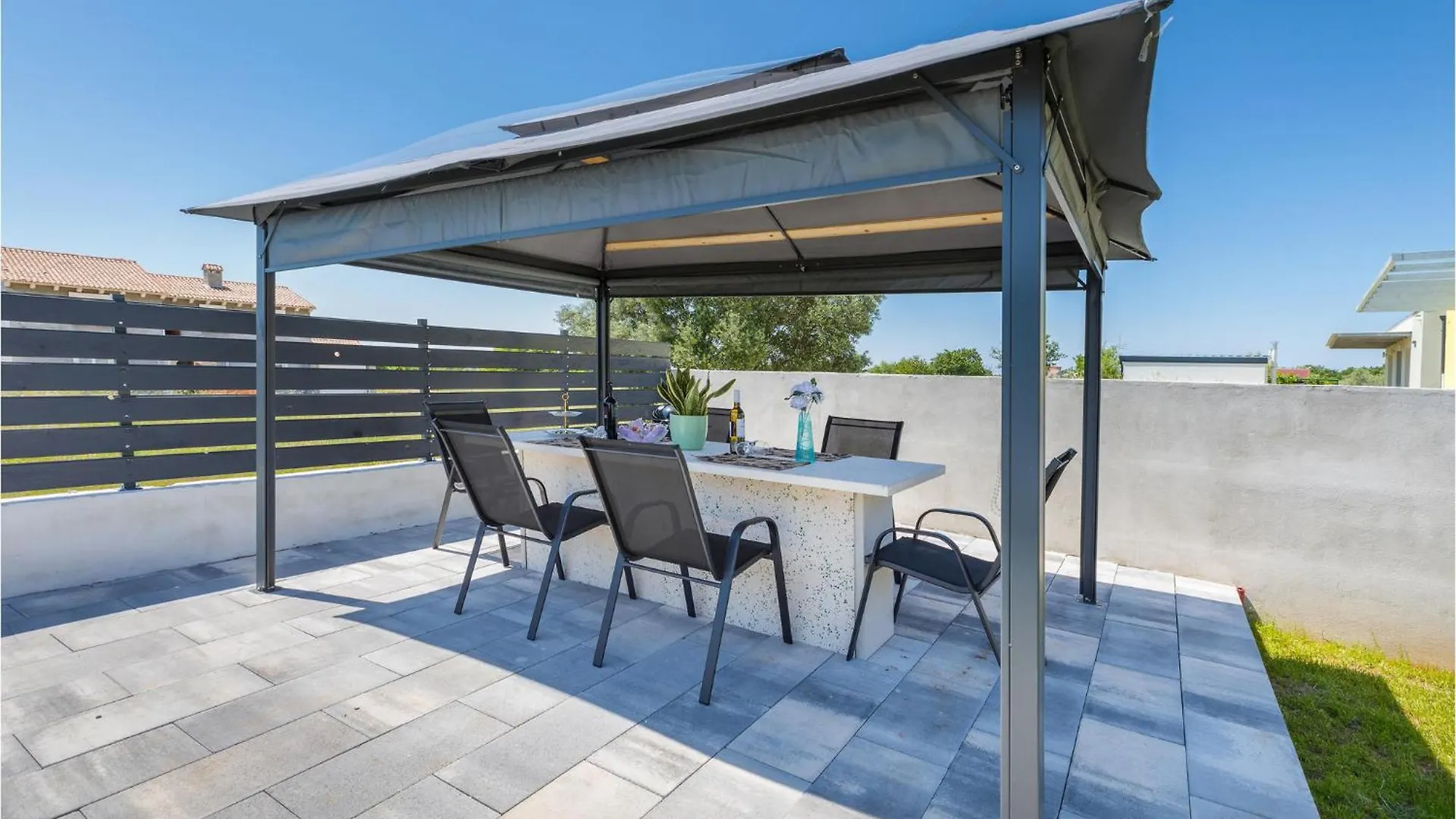 Nice Home In Majmajola With Outdoor Swimming Pool Butkovići クロアチア